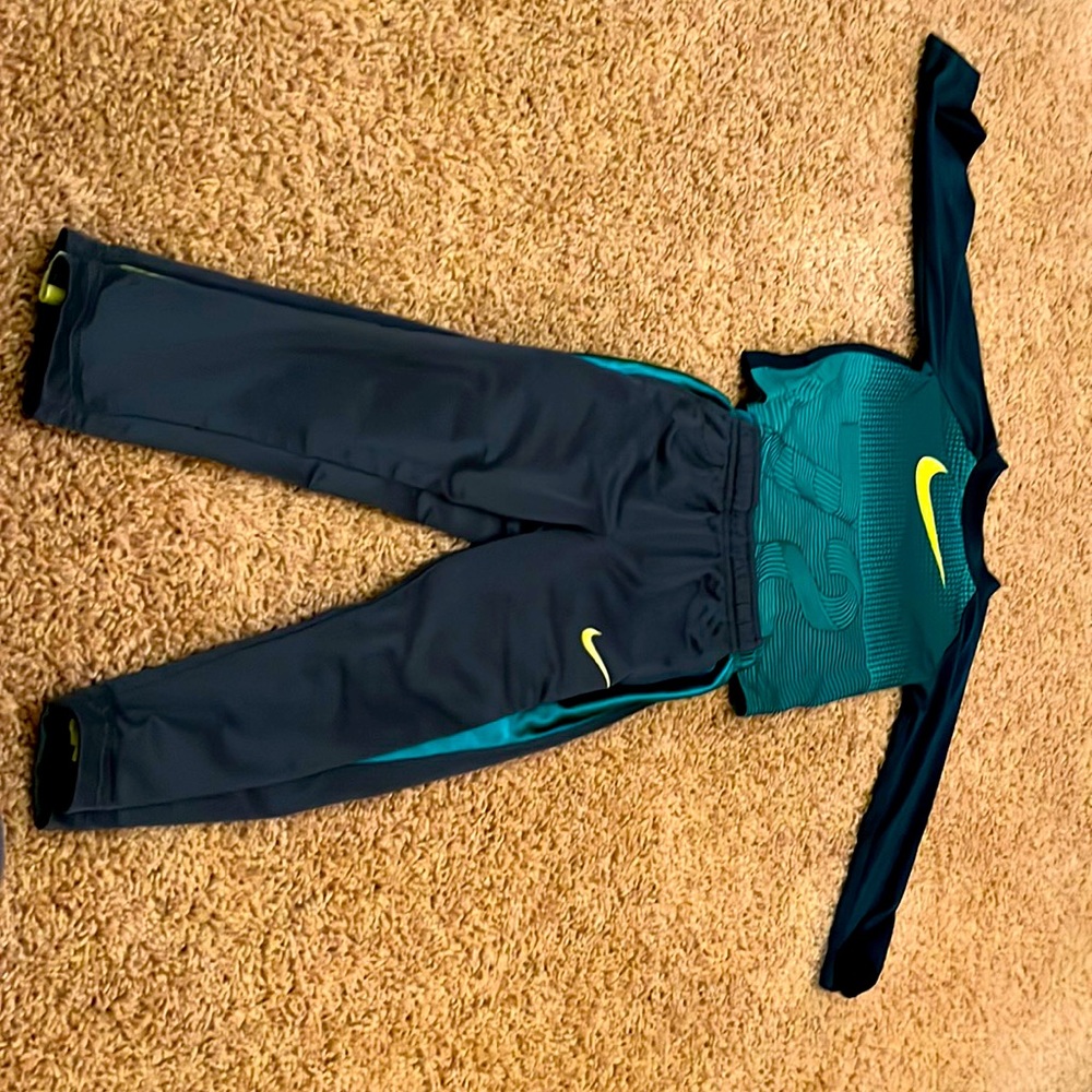 Nike matching set